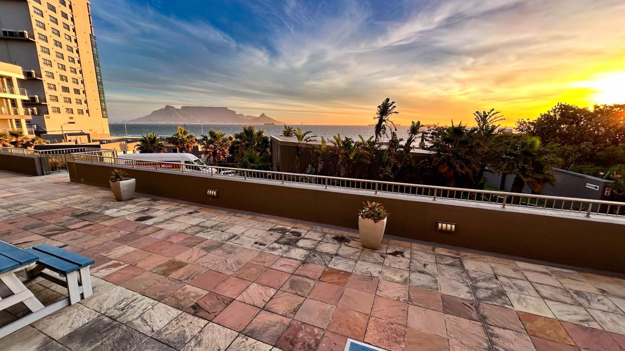 בלוברגסטראנד Heaven On Earth - Blouberg Beachfront Self-Catering Apartment מראה חיצוני תמונה