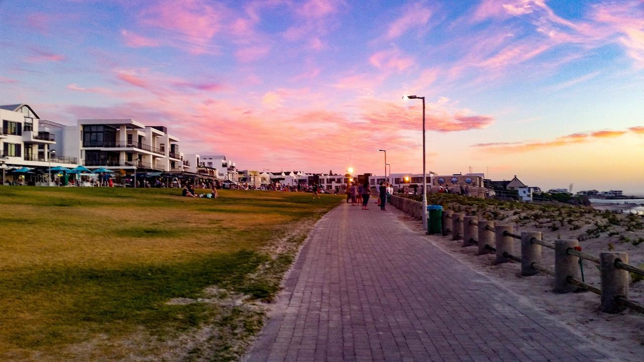 בלוברגסטראנד Heaven On Earth - Blouberg Beachfront Self-Catering Apartment מראה חיצוני תמונה